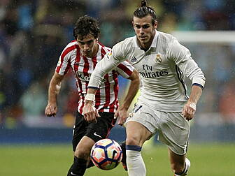 Gareth Bale signs contract ext...